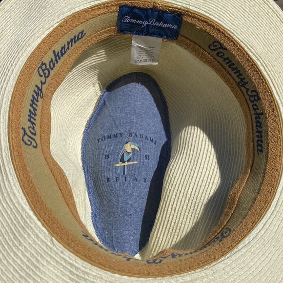 Tommy Bahama  continental ToYo(straw) fedora Hat. Cream with blue ribbon. S/M - Picture 4 of 5